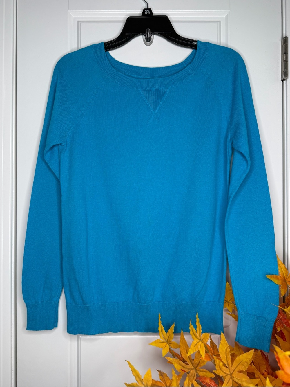 Old Navy Bright Turquoise Crewneck Sweater - Picture 1 of 2